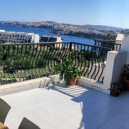 Gaia Penthouse Sea And Country Views Home Сейнт Полс Бей Екстериор снимка