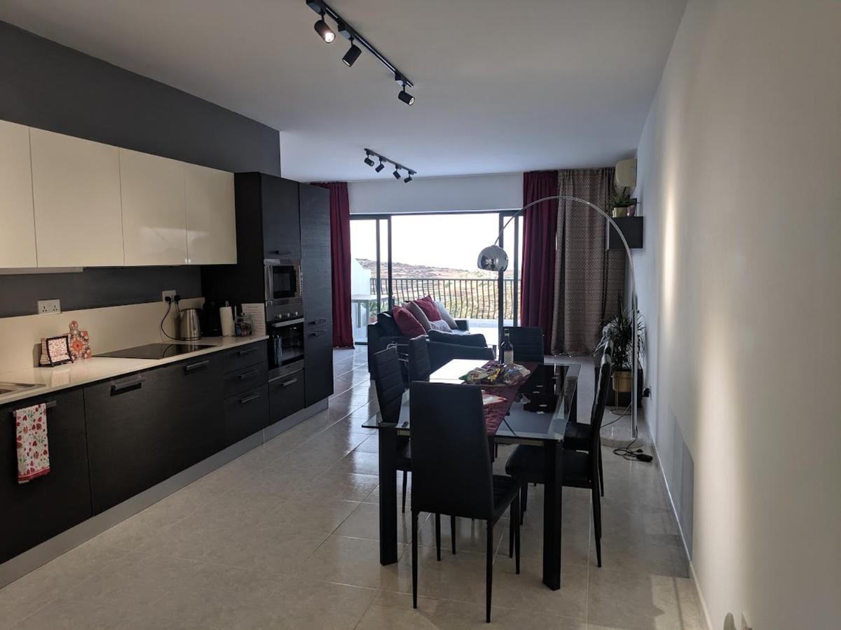 Gaia Penthouse Sea And Country Views Home Сейнт Полс Бей Екстериор снимка