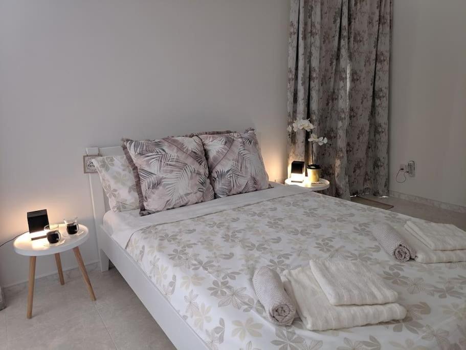 Gaia Penthouse Sea And Country Views Home Сейнт Полс Бей Екстериор снимка