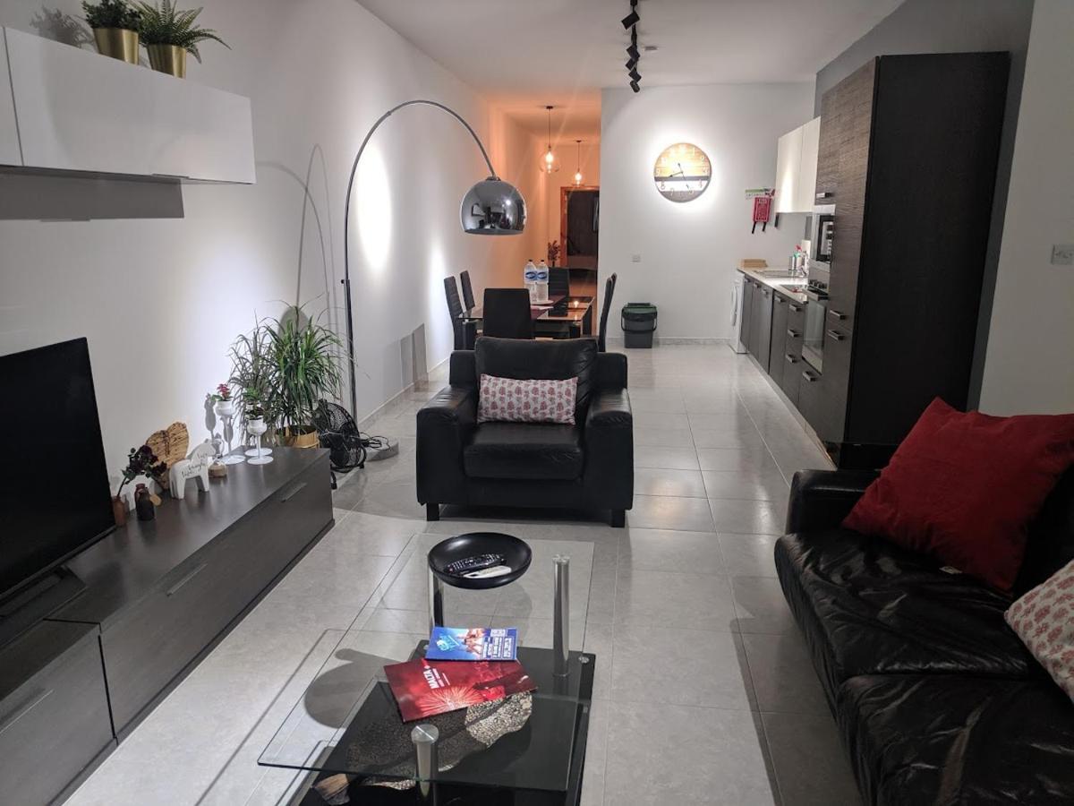 Gaia Penthouse Sea And Country Views Home Сейнт Полс Бей Екстериор снимка