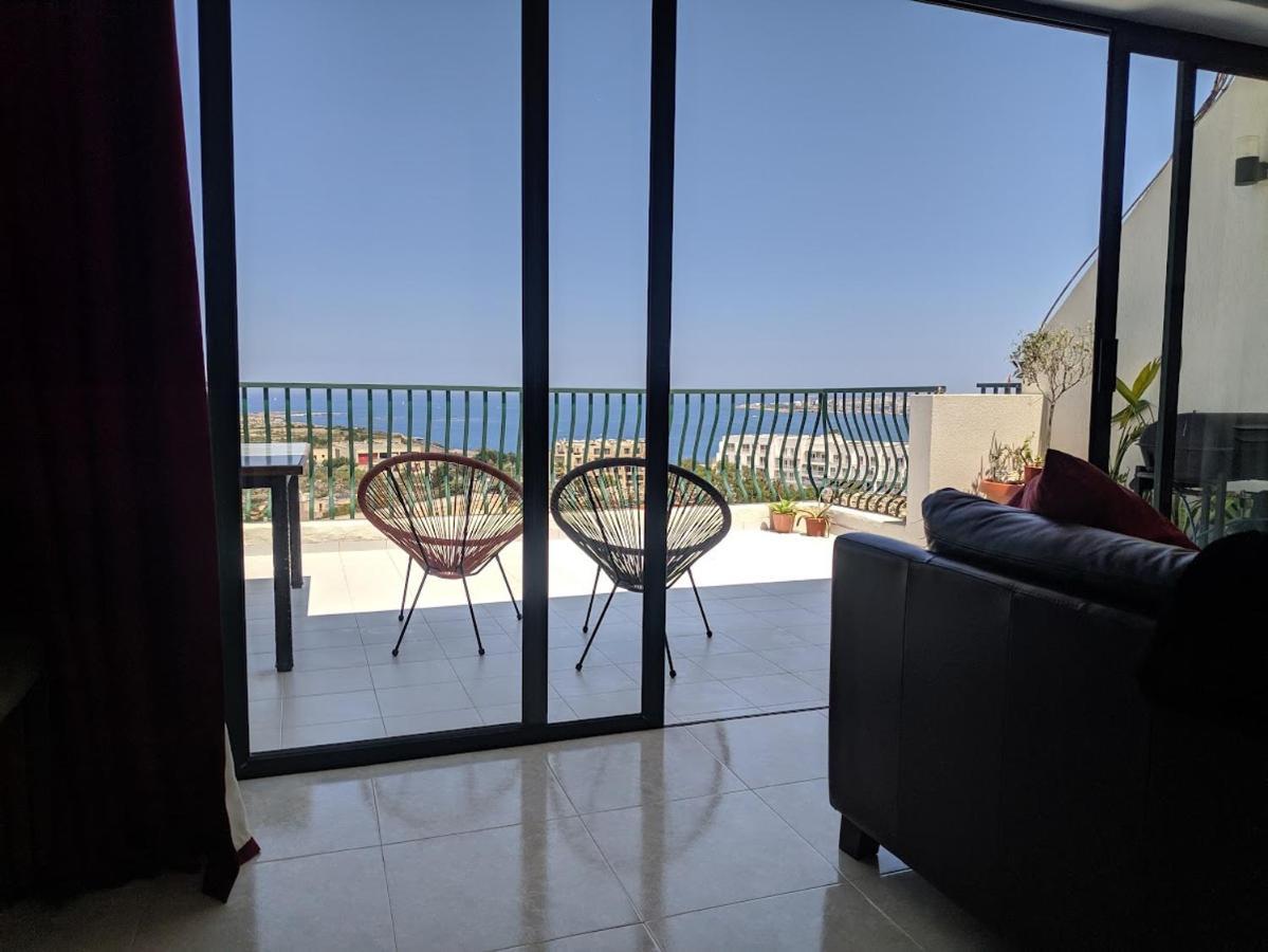 Gaia Penthouse Sea And Country Views Home Сейнт Полс Бей Екстериор снимка